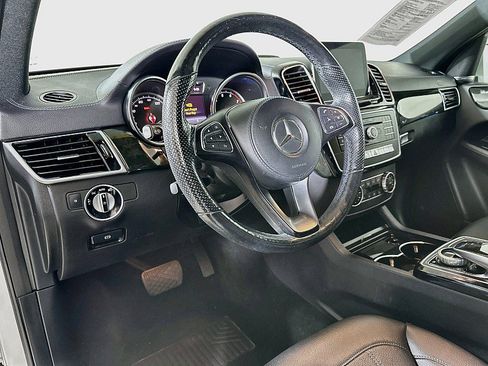 Used 2018 Mercedes-Benz GLS 450 4MATIC image 9