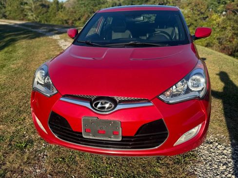 Used 2016 Hyundai Veloster w/ Option Group 02 image 2