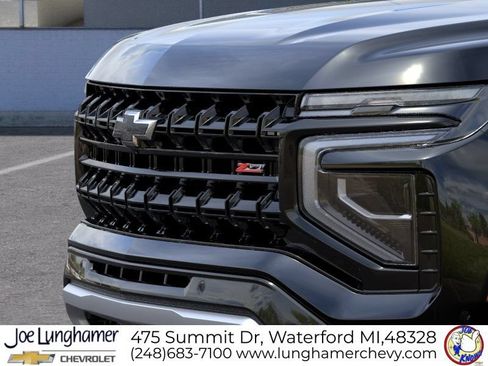 New 2026 Chevrolet Suburban Z71 w/ Z71 Off-Road Package AWD/4WD image 15