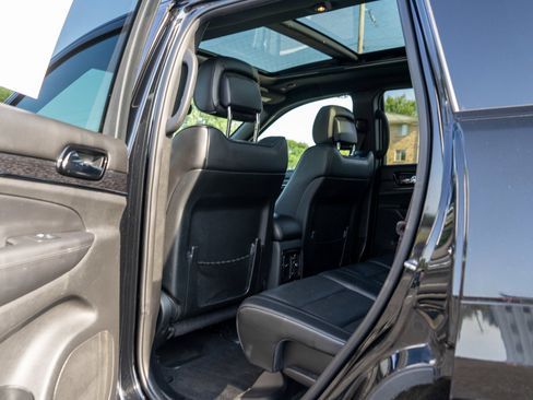 Used 2019 Jeep Grand Cherokee High Altitude AWD/4WD image 28