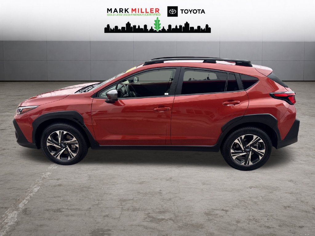 Used 2025 Subaru Crosstrek 2.5i Premium AWD/4WD image 2