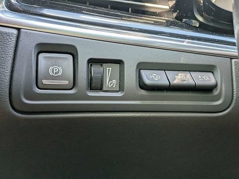 Certified 2024 Cadillac XT6 Sport w/ Technology Package AWD/4WD image 30