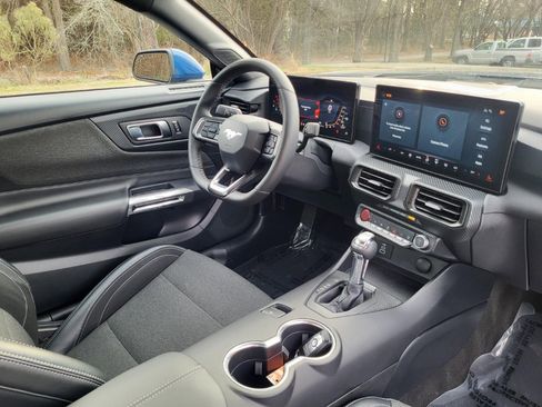 Used 2024 Ford Mustang Coupe image 15