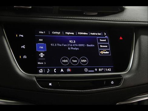 Used 2025 Cadillac XT5 Premium Luxury w/ Technology Package AWD/4WD image 11