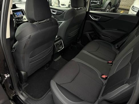 Used 2024 Subaru Forester Premium image 20