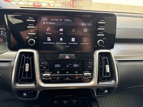 Certified 2021 Kia Sorento S w/ Panoramic Sunroof Package image 14