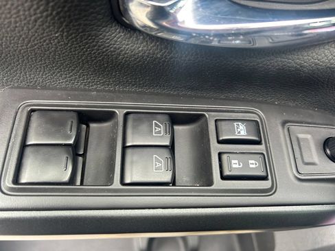 Used 2023 Nissan Titan PRO-4X w/ Pro-4x Convenience Package AWD/4WD image 21