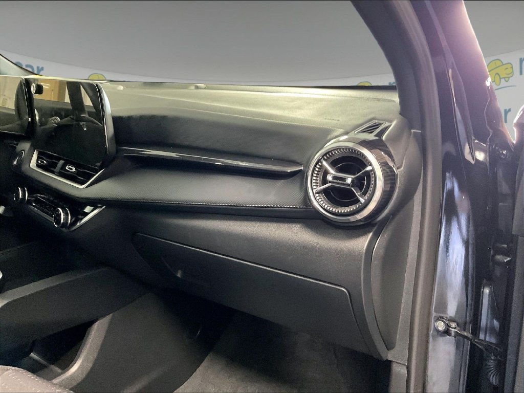 Used 2026 Chevrolet Equinox LT AWD/4WD image 13