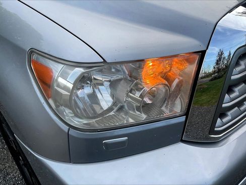 Used 2008 Toyota Sequoia Limited image 31