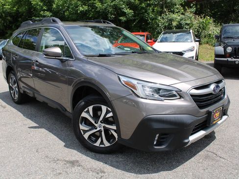 Used 2021 Subaru Outback Limited XT AWD/4WD image 4
