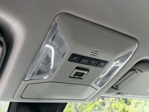 Certified 2025 Toyota RAV4 XLE AWD/4WD image 30