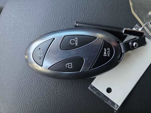 New 2026 Hyundai Elantra Limited image 35