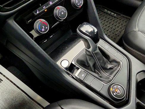 Used 2023 Volkswagen Taos SE image 17