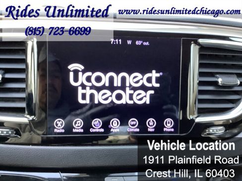Used 2017 Chrysler Pacifica Touring-L Plus w/ Advanced Safetytec Group FWD image 7