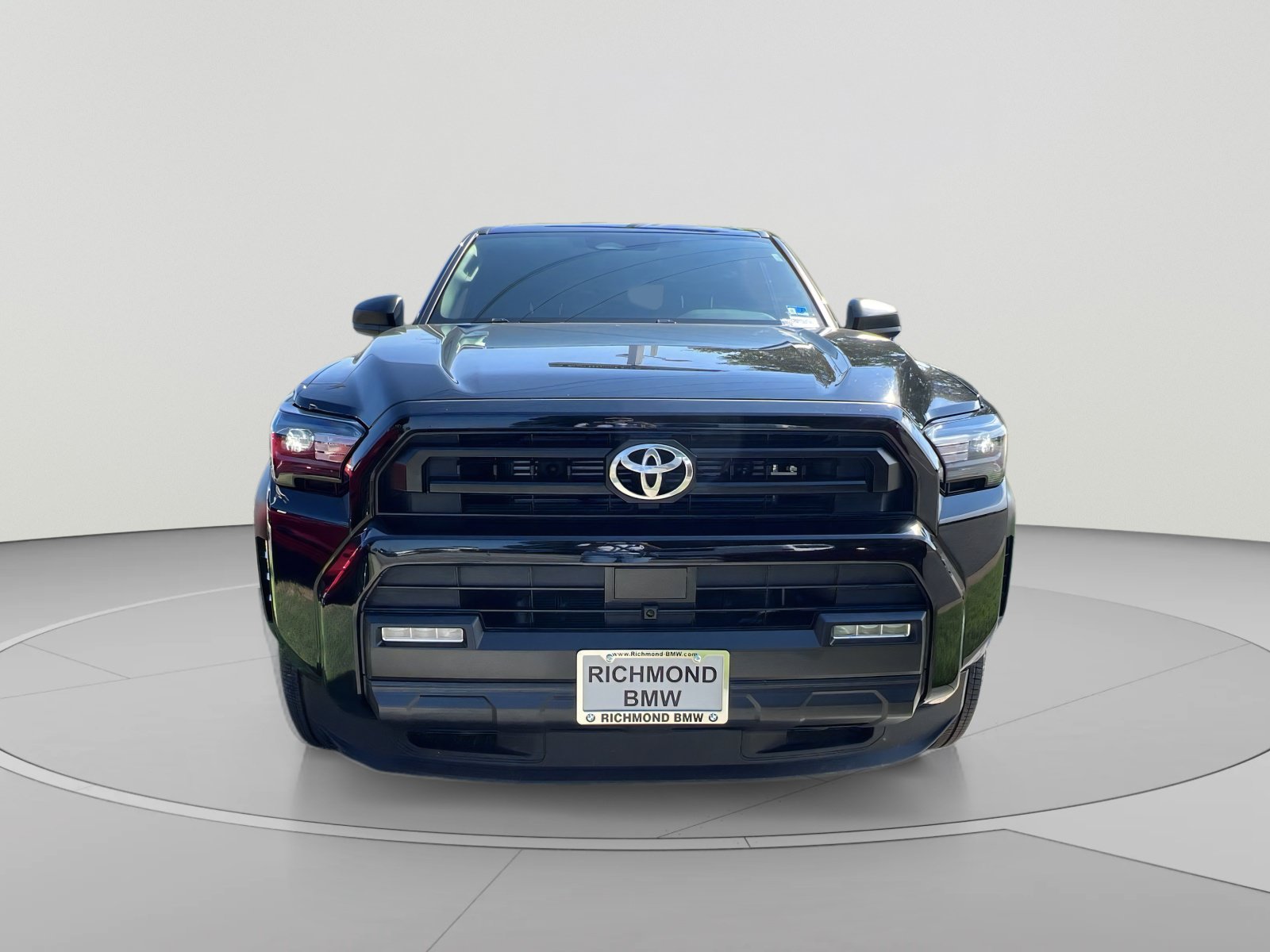 Used 2026 Toyota 4Runner SR5 AWD/4WD image 8