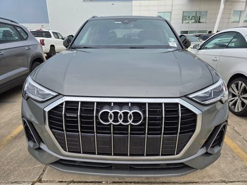 Used 2023 Audi Q3 2.0T Premium AWD/4WD image 2