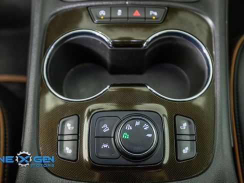 Used 2021 GMC Acadia AT4 w/ LPO, 'HIT The Road' Package AWD/4WD image 25