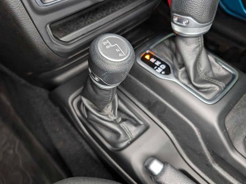 Used 2020 Jeep Wrangler Unlimited Sport S image 28