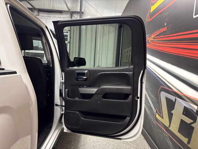 Used 2018 Chevrolet Silverado 1500 LT w/ All Star Edition AWD/4WD image 24