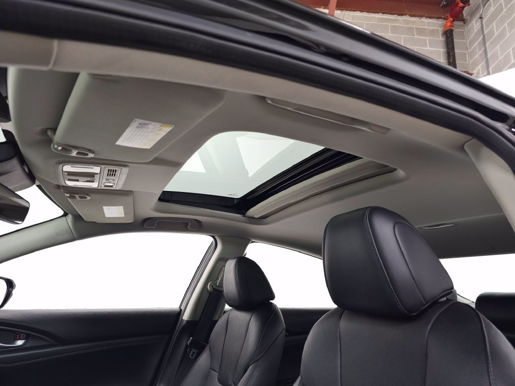 Used 2020 Honda Insight Touring image 16