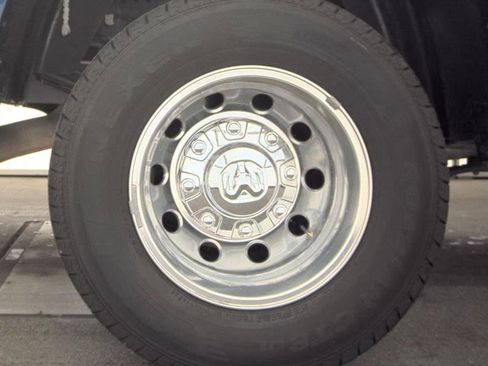 Used 2024 RAM 3500 Limited AWD/4WD image 11