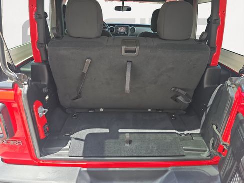 Used 2021 Jeep Wrangler Sport AWD/4WD image 12