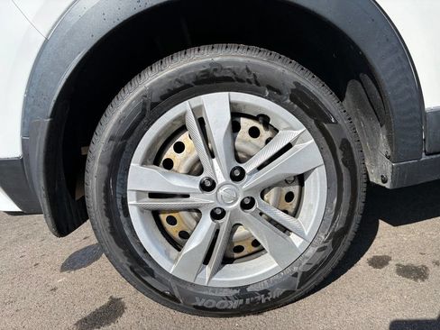 Used 2021 Nissan Kicks S FWD image 30
