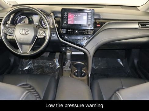Used 2024 Toyota Camry SE image 14
