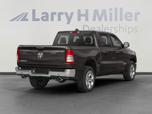 Used 2022 RAM 1500 Big Horn AWD/4WD image 4