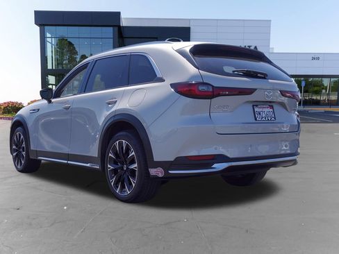 Used 2024 MAZDA CX-90 Plug-In Hybrid w/ Premium Plus AWD/4WD image 7
