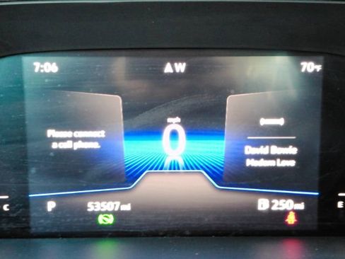 Used 2022 Volkswagen Taos SE image 38