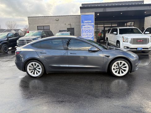 Used 2022 Tesla Model 3 Long Range image 5