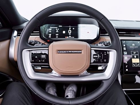 Used 2025 Land Rover Range Rover SE AWD/4WD image 59
