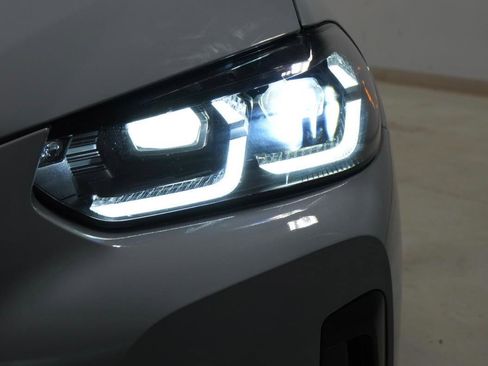 Used 2024 BMW X3 xDrive30i w/ Premium Package image 37