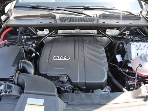 Used 2024 Audi Q5 2.0T Premium AWD/4WD image 40