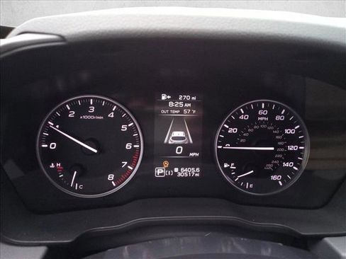 Used 2024 Subaru Crosstrek 2.0i Premium image 16