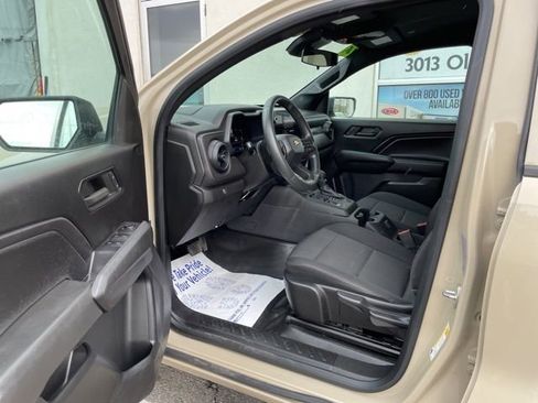 Used 2023 Chevrolet Colorado W/T RWD image 8