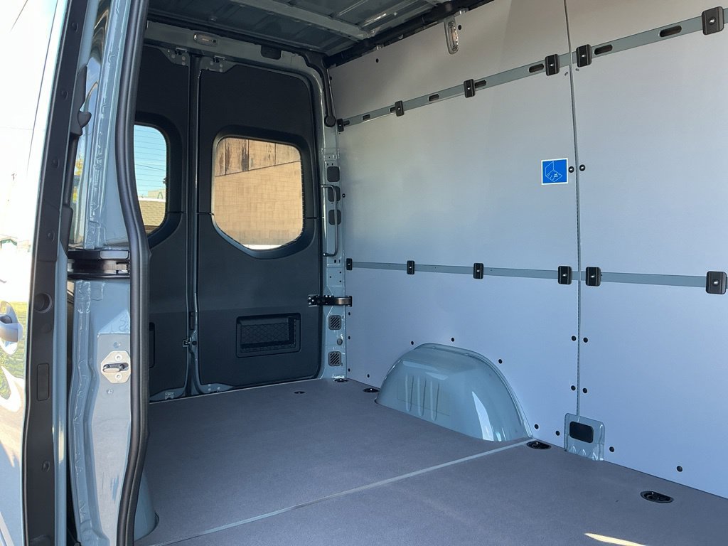New 2026 Mercedes-Benz Sprinter 2500 image 24