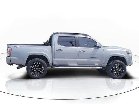 Used 2020 Toyota Tacoma TRD Sport RWD image 4