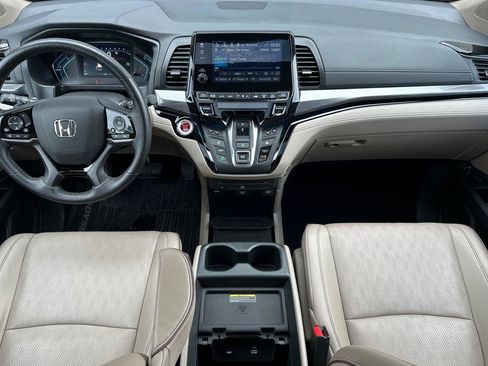 Used 2022 Honda Odyssey Elite image 13