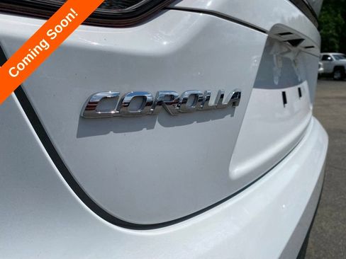 Used 2023 Toyota Corolla LE FWD image 8