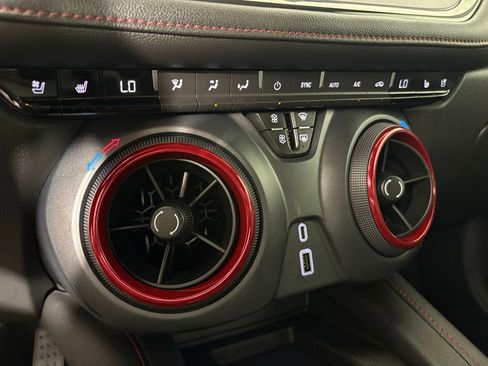 Used 2020 Chevrolet Blazer RS FWD image 35