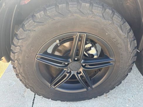 Used 2010 Toyota Tacoma 2WD Regular Cab image 9