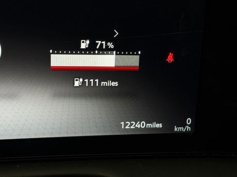 Used 2023 Nissan Ariya AWD image 16