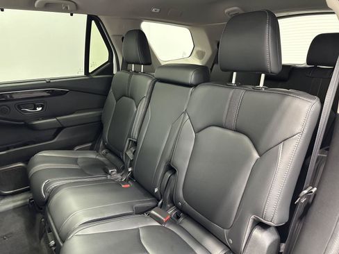 Certified 2024 Honda Pilot Touring image 30