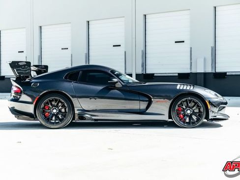 Used 2016 Dodge Viper ACR w/ Extreme Aero Package RWD image 12