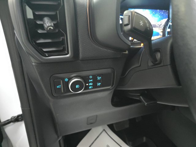 Used 2021 Ford Bronco Sport Outer Banks w/ Outer Banks Package AWD/4WD image 16
