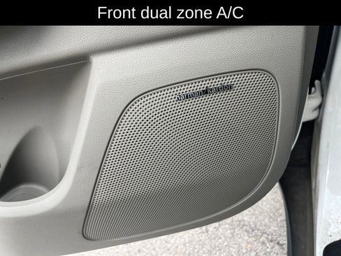 Used 2020 Kia Sportage EX w/ EX Technology Package FWD image 5