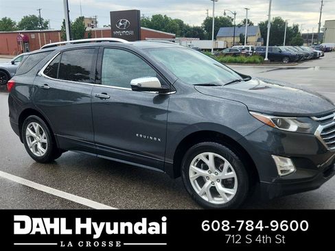 Used 2020 Chevrolet Equinox Premier w/ LPO, Floor Liner Package AWD/4WD image 1