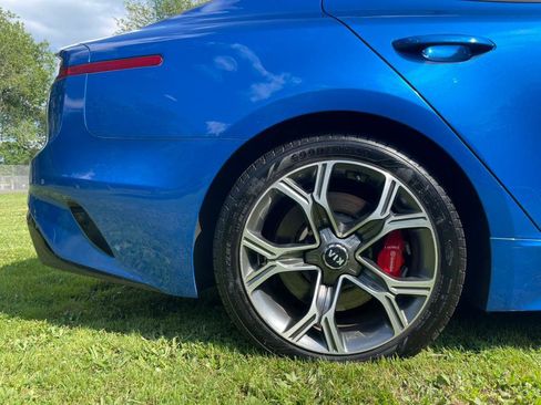 Used 2018 Kia Stinger GT image 38